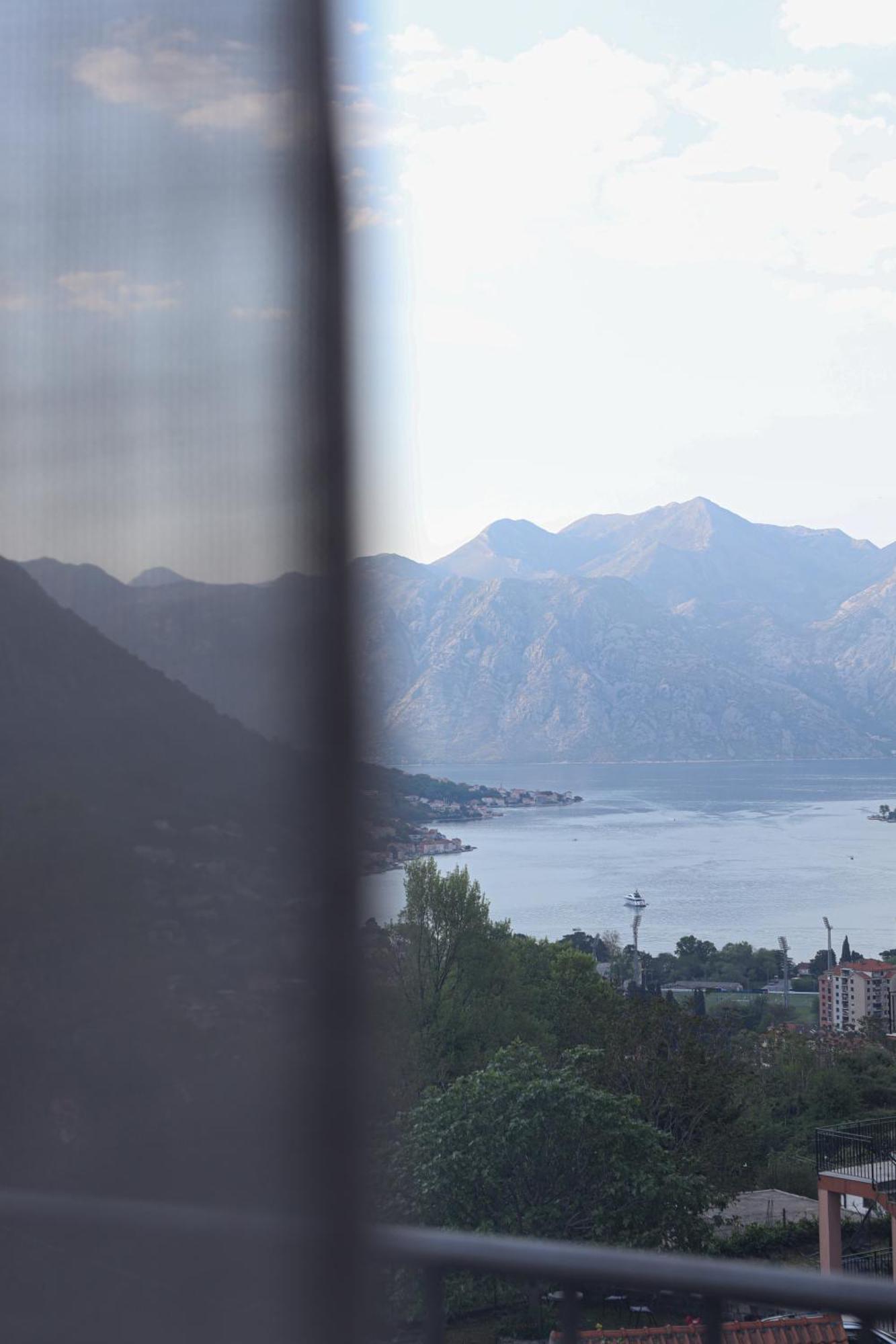 3-Bedroom Apartment With Panoramic Bay Views Kotor Exterior foto